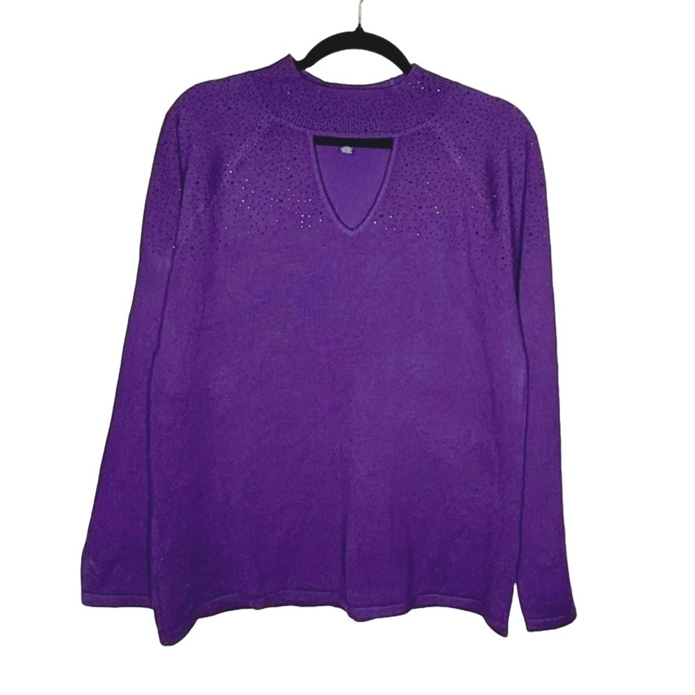Cable and gauge Embellished keyhole Purple Sweater NWOT